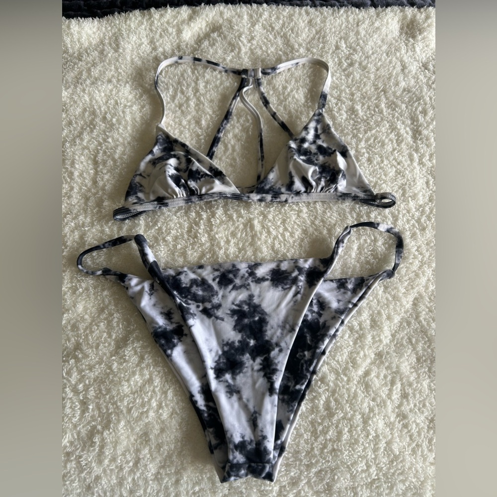 Kittinish Tie Dye Bikini 👙